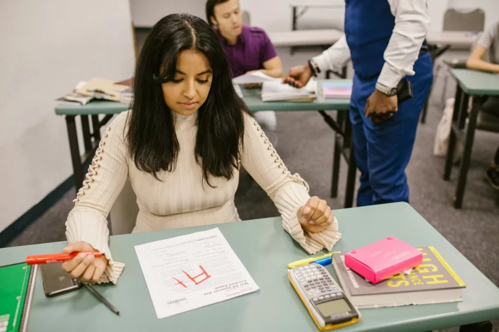 College student reacting to an F grade after thinking, i did bad on a test i studied hard for