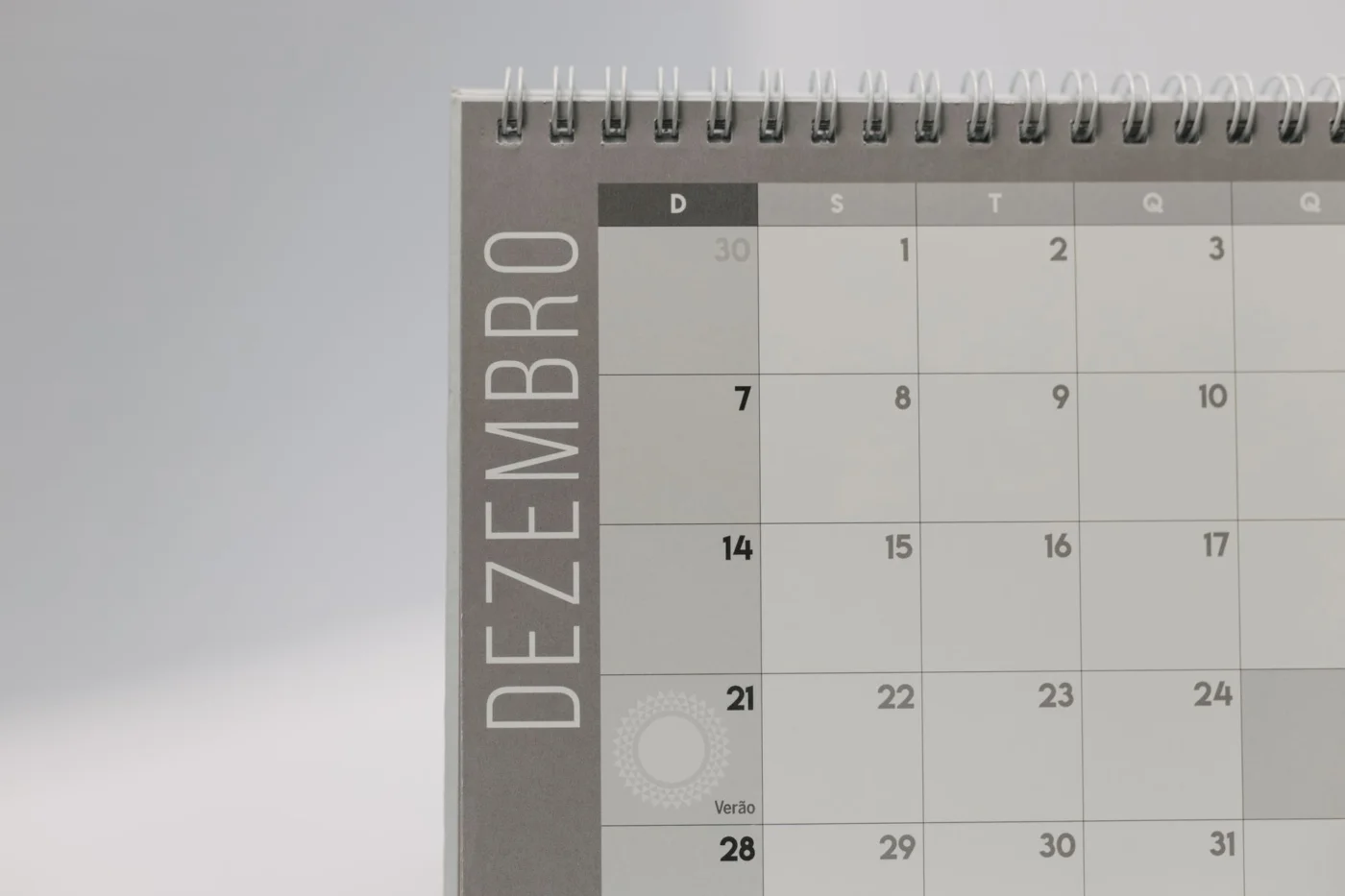 How to Improve Memory Recall With Evidence-Based Study Methods Minimalist December calendar for FAQ planning on how to improve memory recall